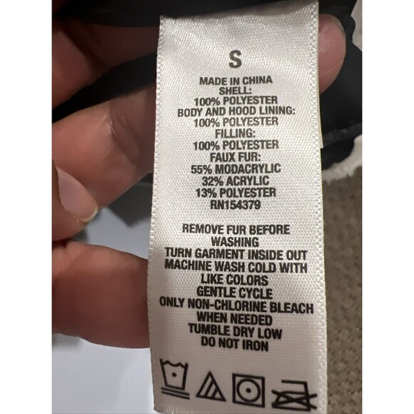 Aeropostale Hooded Puffer vest women Size Small Black Faux Fur - Picture 7 of 9